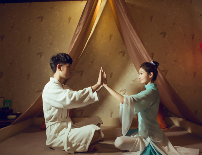 重庆水疗与创造力：当大脑在漂浮中重启